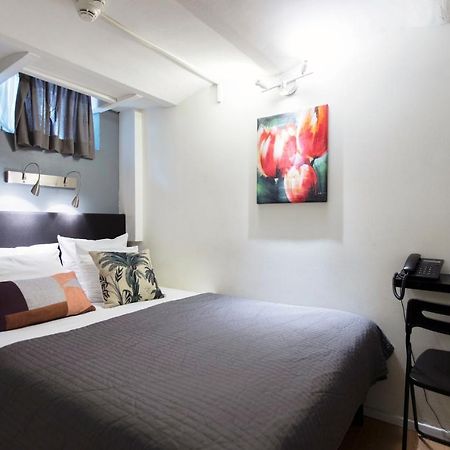 Quentin England Hotel Амстердам Екстериор снимка