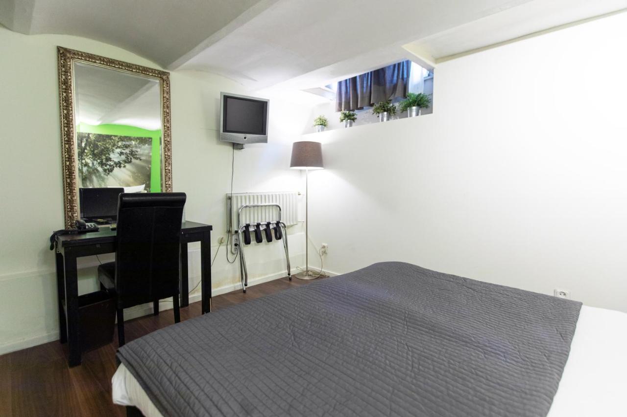 Quentin England Hotel Амстердам Екстериор снимка