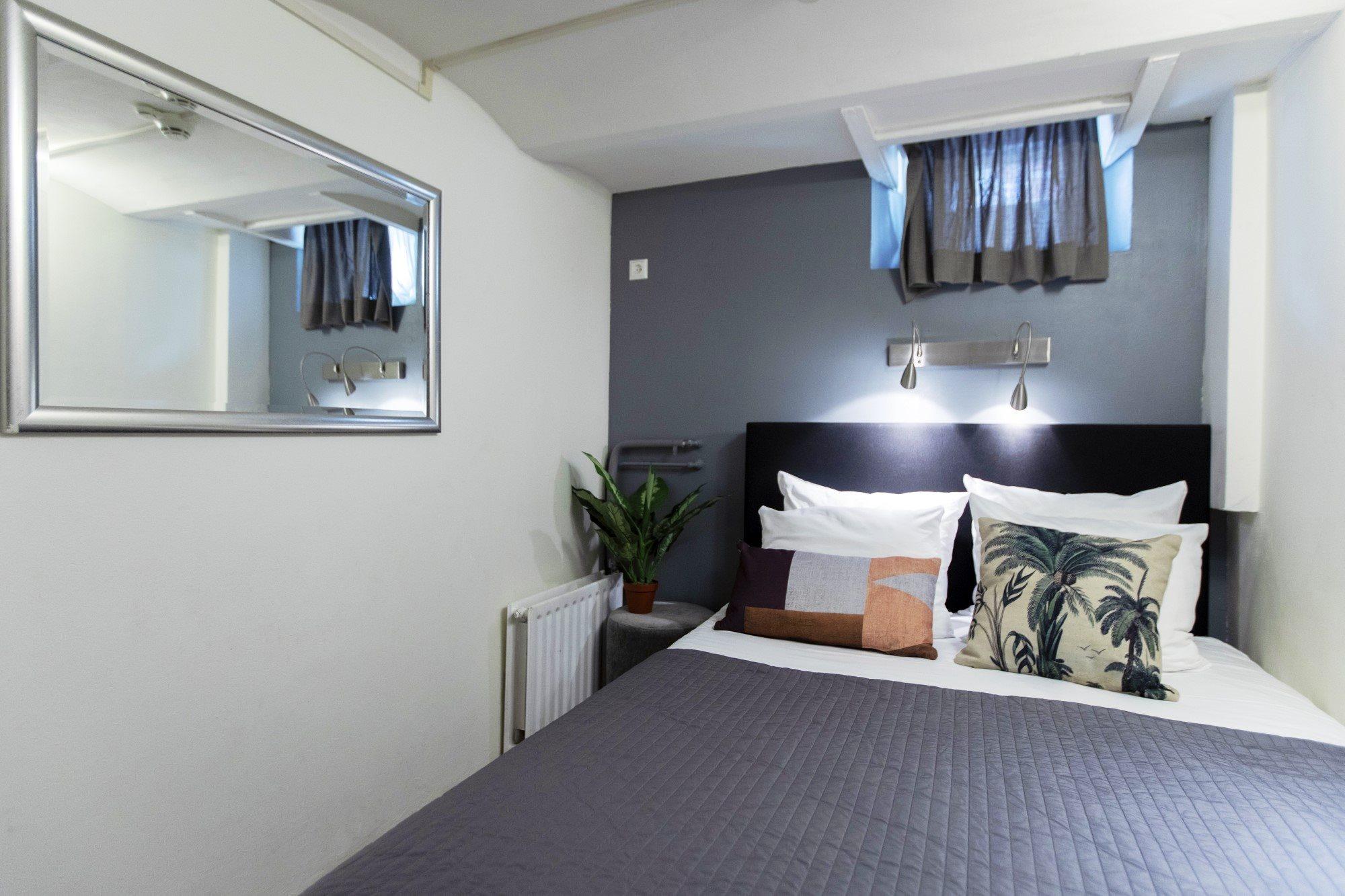 Quentin England Hotel Амстердам Екстериор снимка