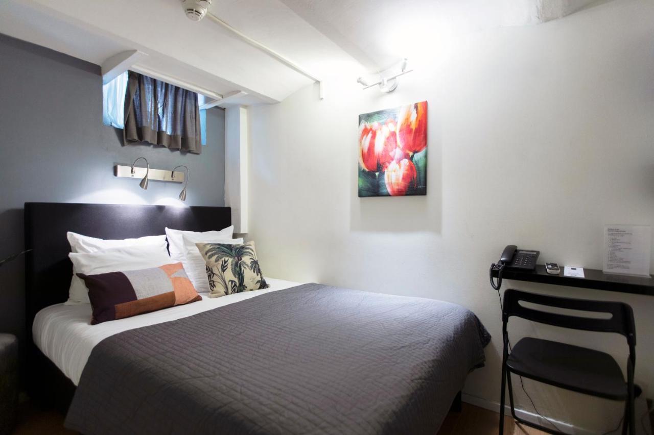Quentin England Hotel Амстердам Екстериор снимка